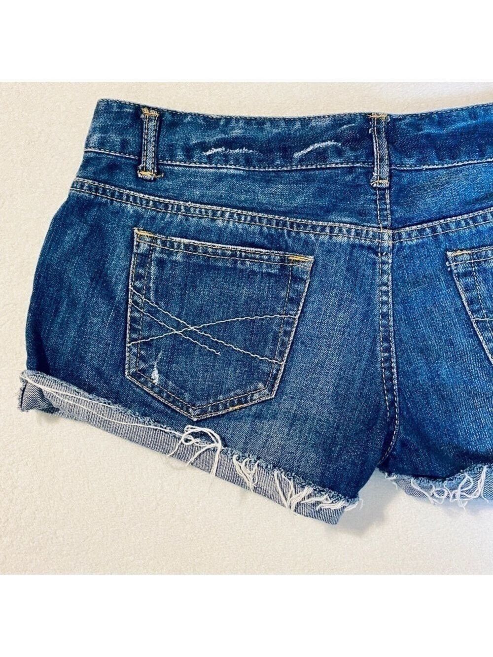 Aeropostale Low Rise Denim Distressed Cut Off Jean Shorts - Picture 13 of 16